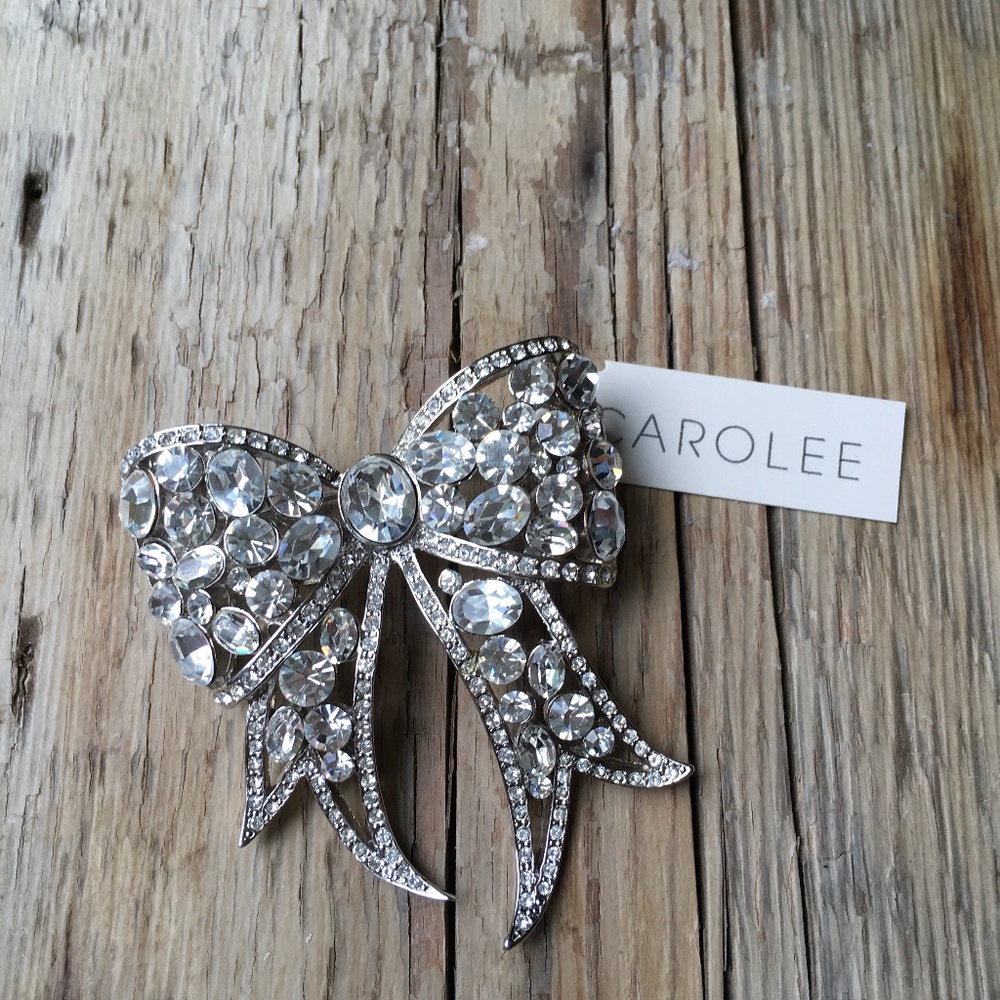 BROOCH
